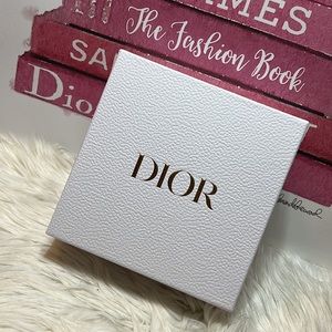 100% AUTHENTIC DIOR GIFT BOX ( BRAND NEW)
